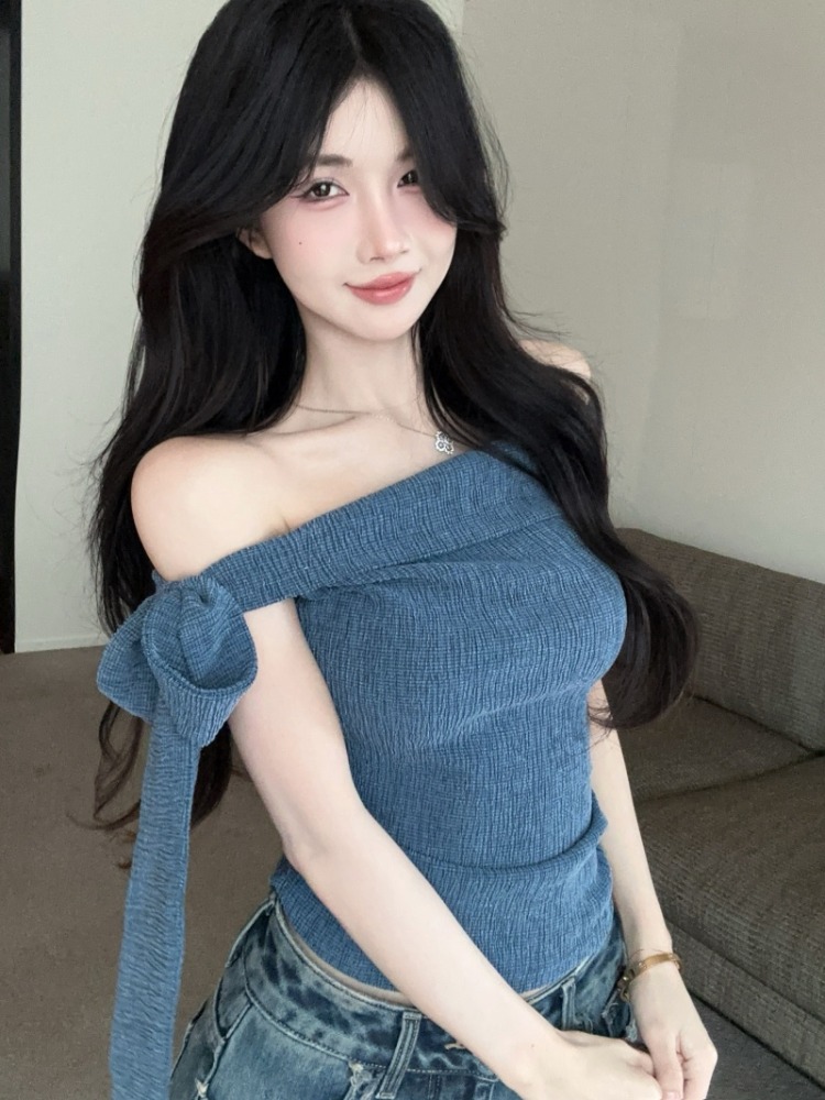 Kaos Wanita Lengan Pendek Satu - T Shirt Tight Fit ulasan dan harga